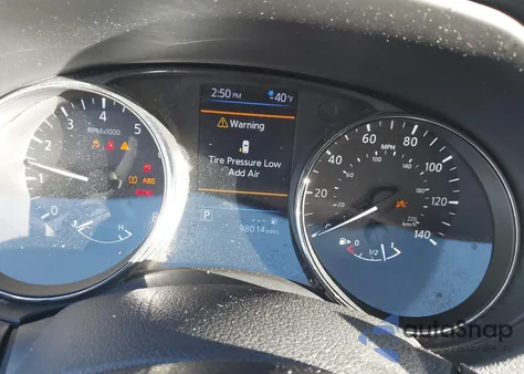 2018 Nissan Rogue S z USA, uszkodzony, nr VIN 5N1AT2MT6JC830294